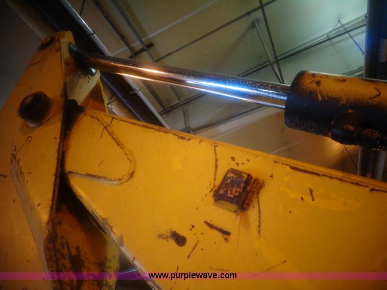 image for item AL9240 1980 John Deere 410 backhoe