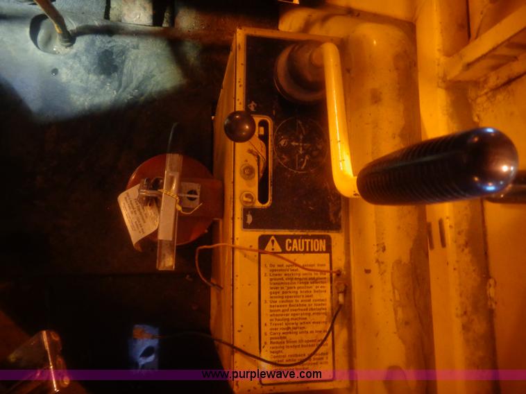 image for item AL9240 1980 John Deere 410 backhoe