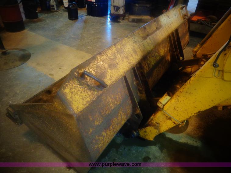 image for item AL9240 1980 John Deere 410 backhoe