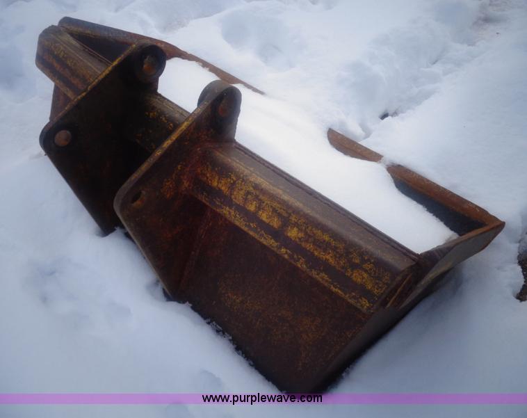 image for item AL9240 1980 John Deere 410 backhoe