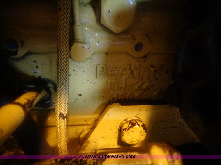 image for item AL9241 2000 Vermeer 935BC Auto Feed II wood chipper