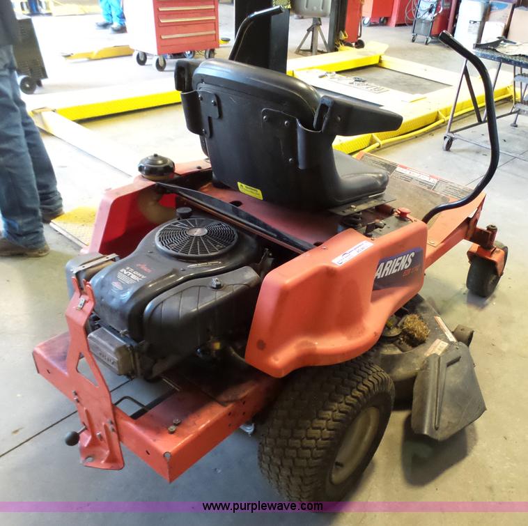 image for item AO9913 Ariens EZR1742 lawn mower