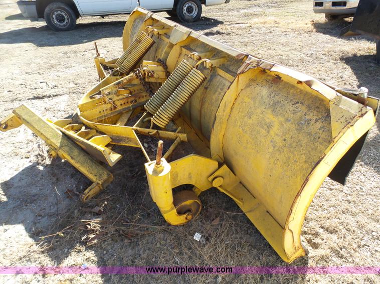 image for item AO9916 Snow plow