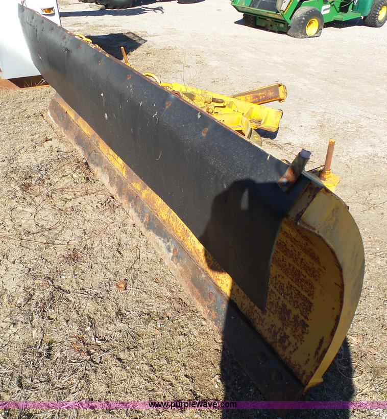 image for item AO9916 Snow plow