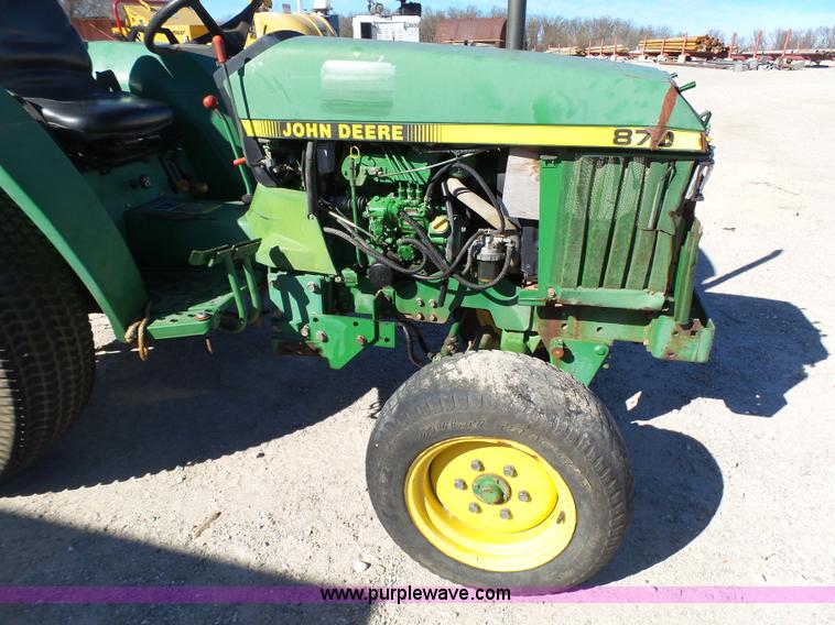 image for item AO9919 1995 John Deere 870 tractor
