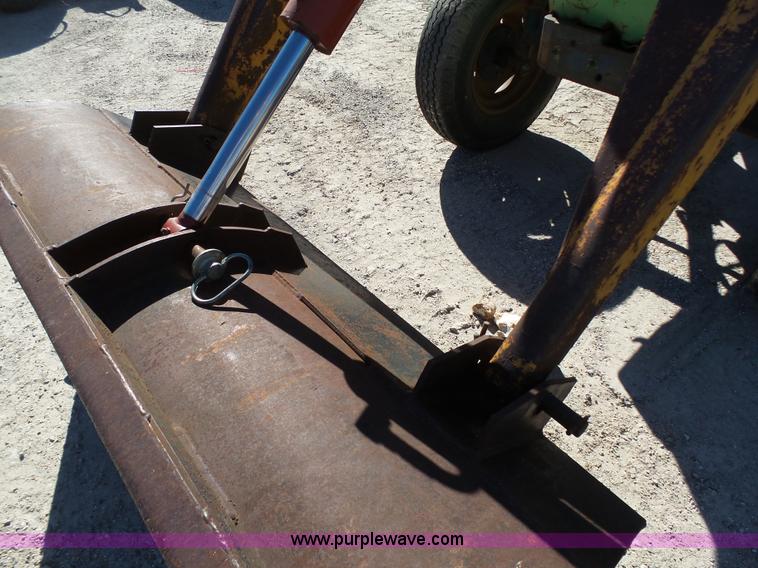 image for item AO9920 1978 Deutz D4506 tractor