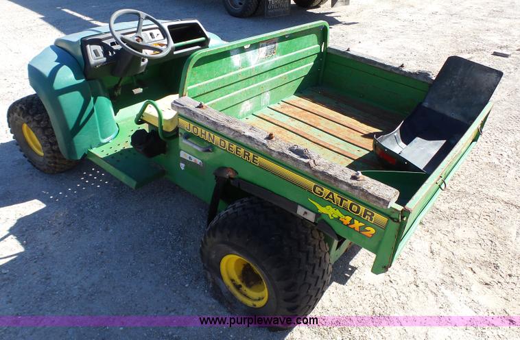 image for item AO9921 John Deere Gator utility vehicle