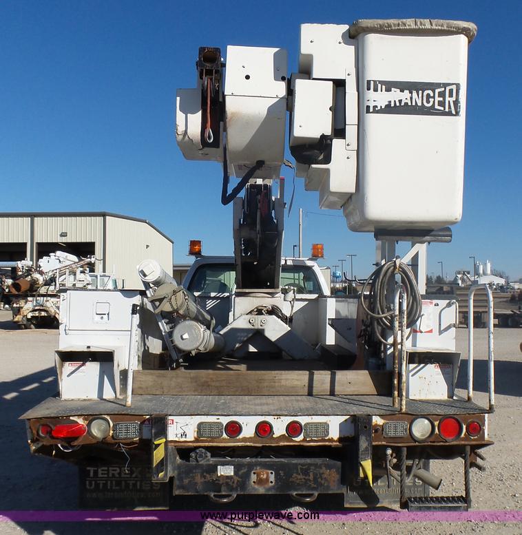 image for item AO9922 2006 Ford F550 bucket truck