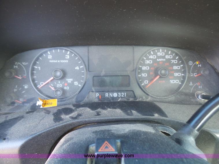 image for item AO9922 2006 Ford F550 bucket truck