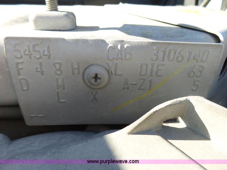 image for item AO9922 2006 Ford F550 bucket truck