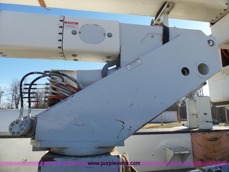 image for item AO9922 2006 Ford F550 bucket truck