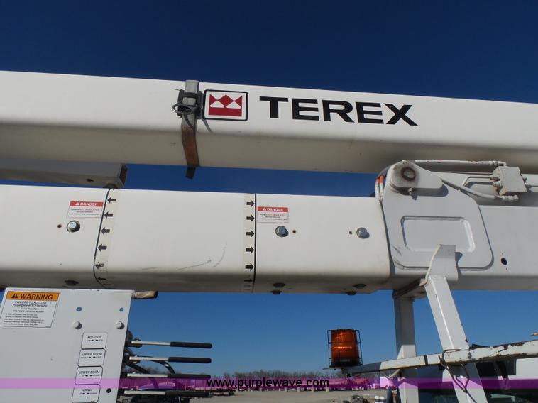 image for item AO9922 2006 Ford F550 bucket truck