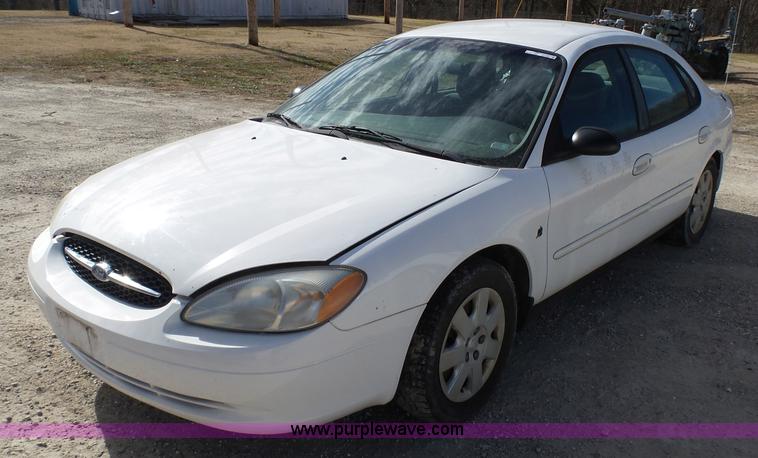 image for item AO9924 2001 Ford Taurus LX