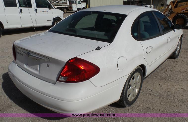 image for item AO9924 2001 Ford Taurus LX