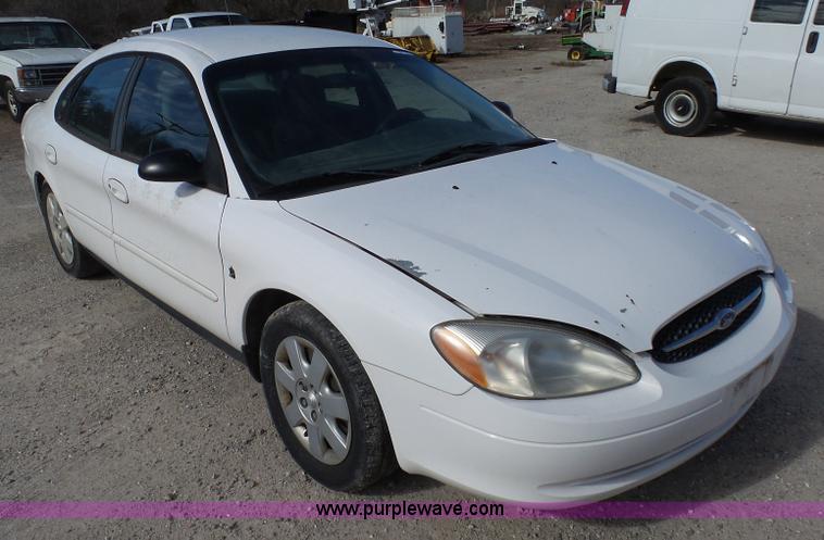 image for item AO9924 2001 Ford Taurus LX