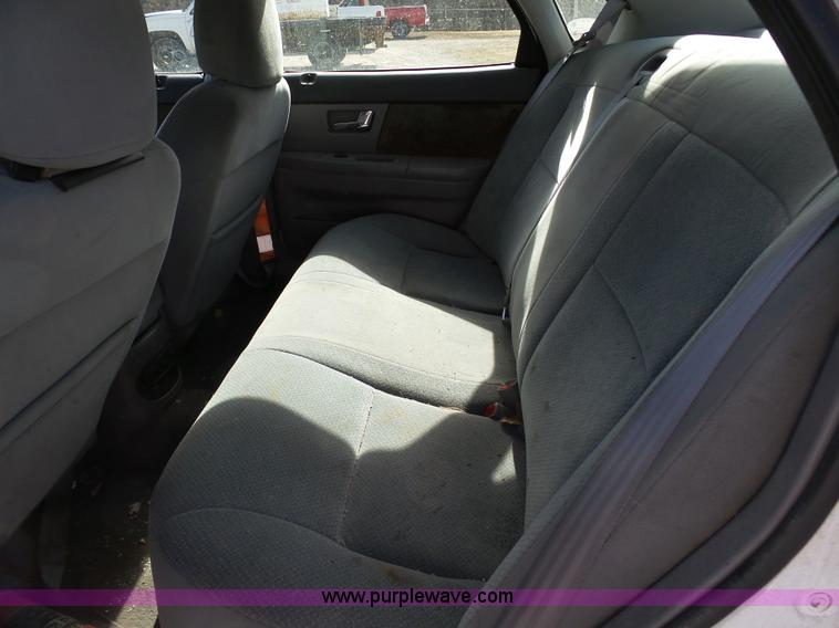 image for item AO9924 2001 Ford Taurus LX