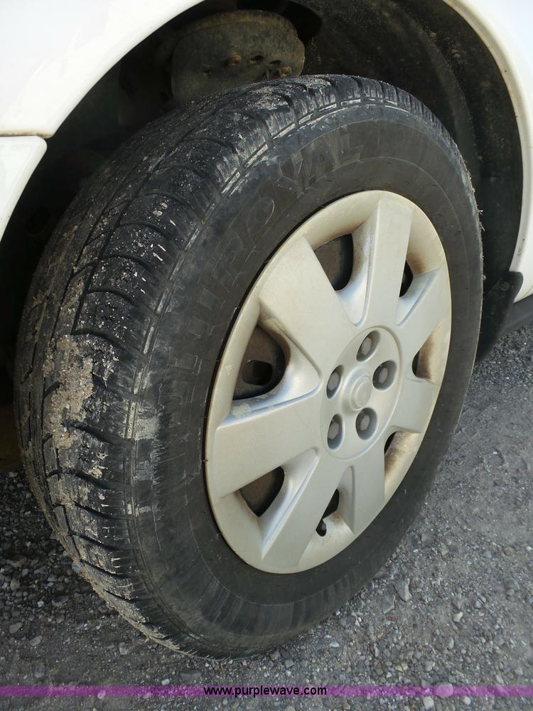 image for item AO9924 2001 Ford Taurus LX