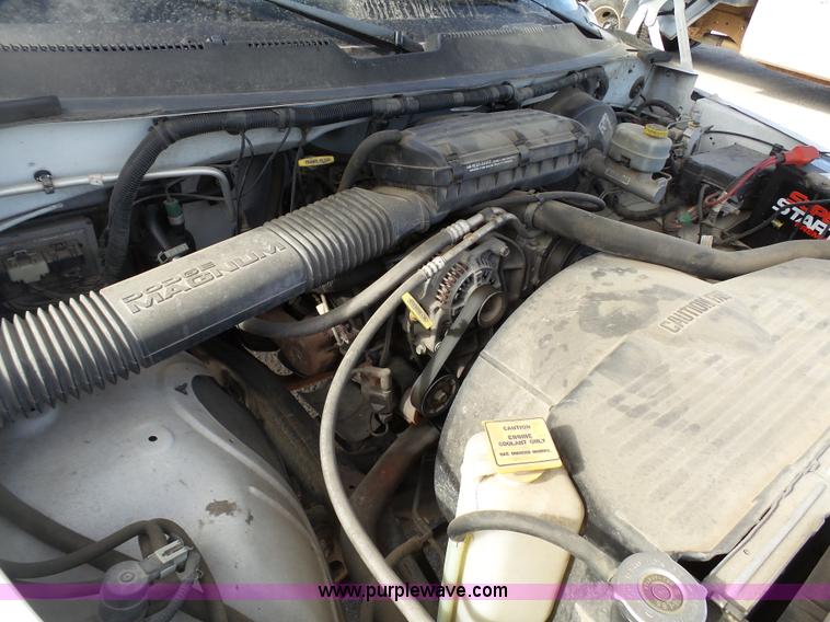 image for item AO9926 2001 Dodge Ram 1500 pickup truck