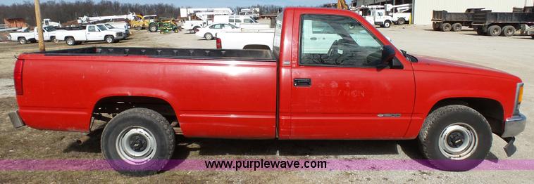 image for item AO9927 1994 Chevrolet 1500 pickup truck