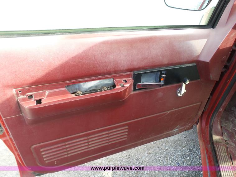 image for item AO9927 1994 Chevrolet 1500 pickup truck