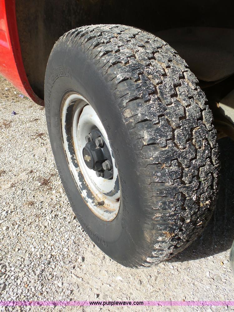 image for item AO9927 1994 Chevrolet 1500 pickup truck