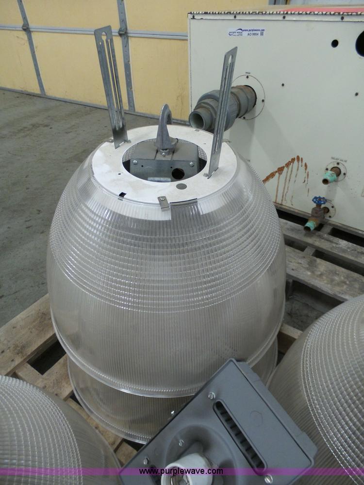 image for item AO9945 (5) 400 watt high bay lights