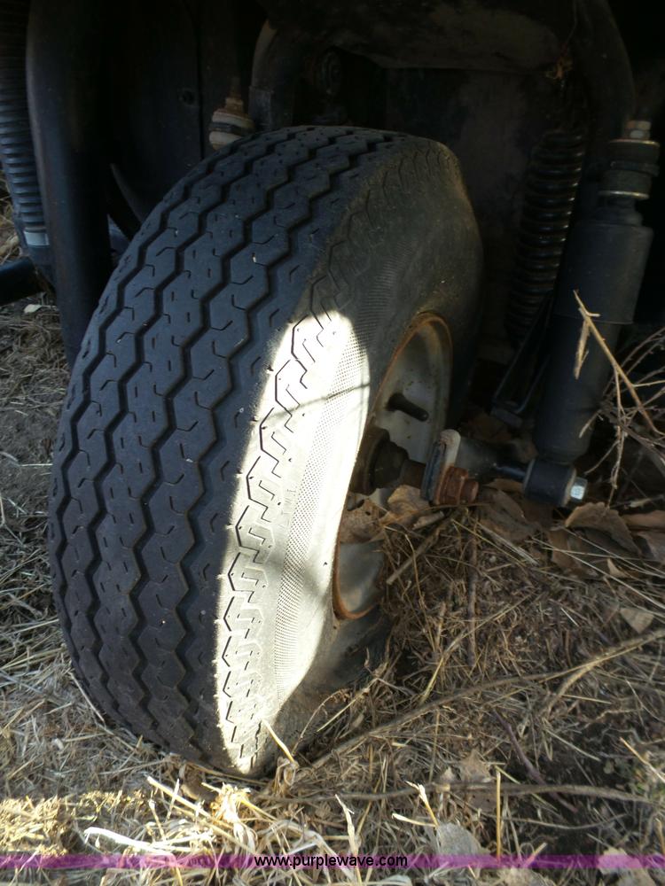 image for item AO9967 1987 Cushman utility vehicle