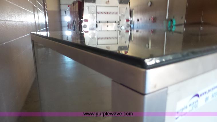 image for item BI9259 Glass display cabinet