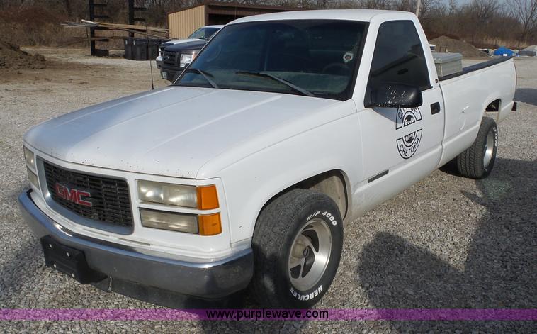 image for item BL9678 1998 GMC Sierra 1500 pickup truck