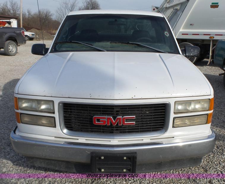 image for item BL9678 1998 GMC Sierra 1500 pickup truck