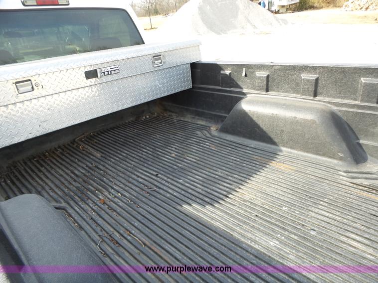 image for item BL9678 1998 GMC Sierra 1500 pickup truck