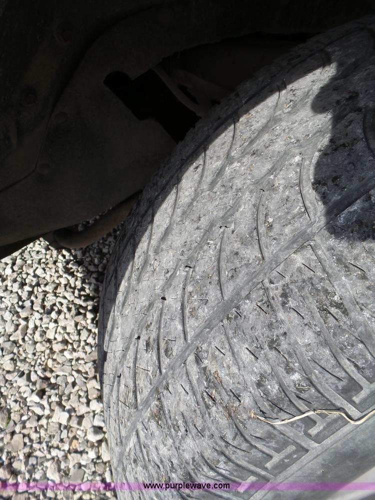 image for item BL9678 1998 GMC Sierra 1500 pickup truck