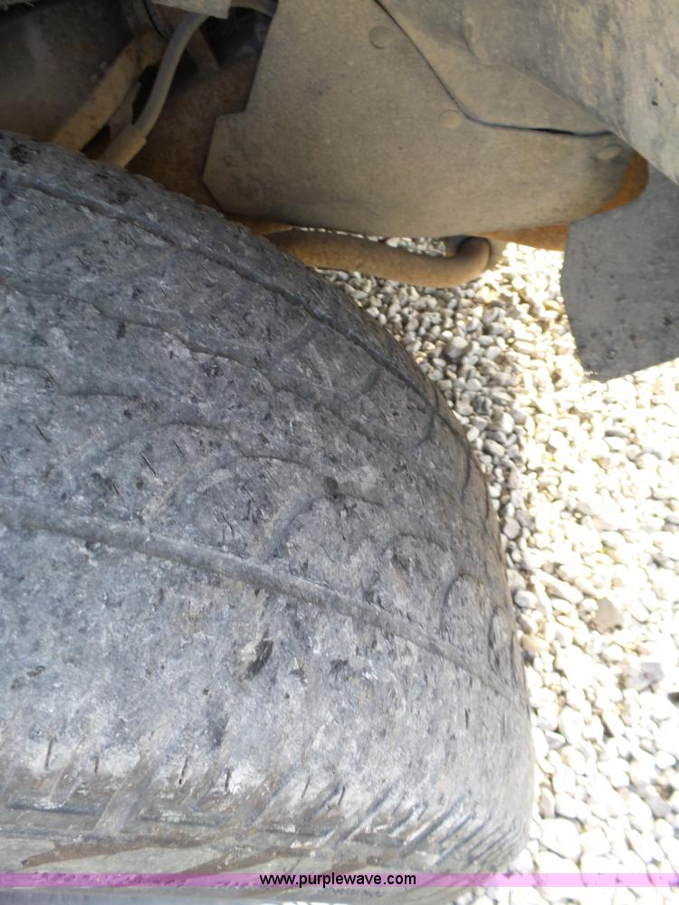 image for item BL9678 1998 GMC Sierra 1500 pickup truck