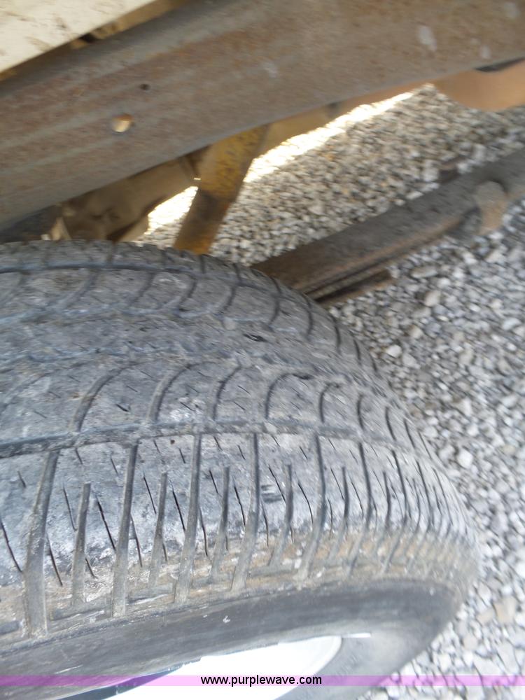 image for item BL9678 1998 GMC Sierra 1500 pickup truck