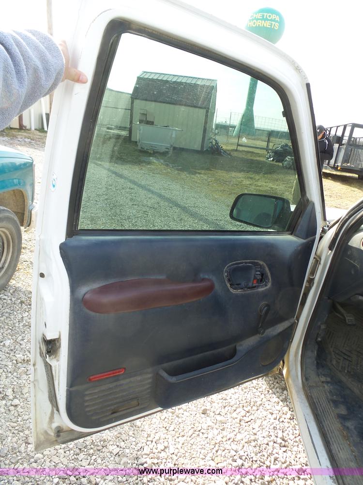 image for item BL9678 1998 GMC Sierra 1500 pickup truck