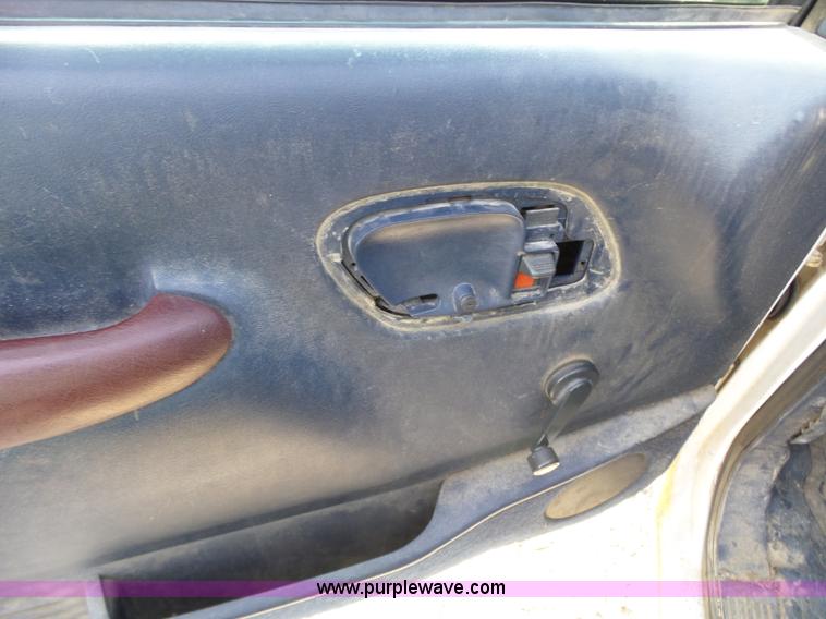 image for item BL9678 1998 GMC Sierra 1500 pickup truck