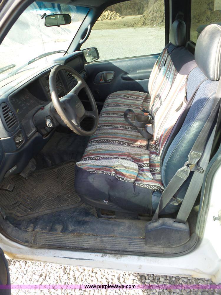 image for item BL9678 1998 GMC Sierra 1500 pickup truck