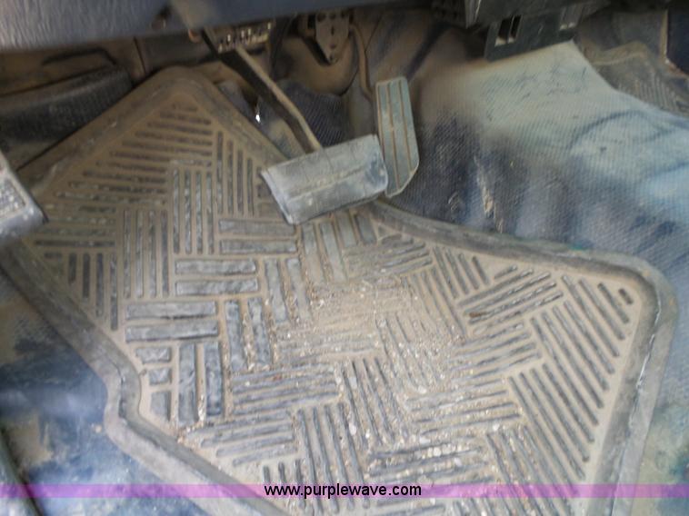 image for item BL9678 1998 GMC Sierra 1500 pickup truck