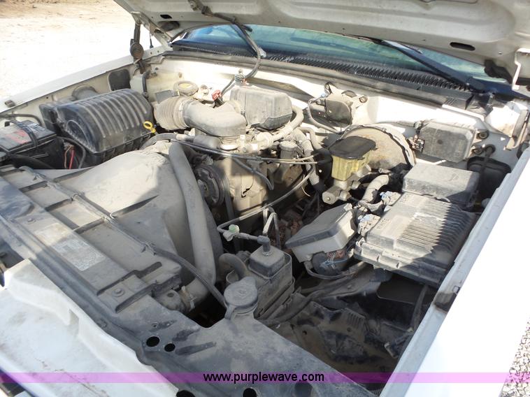 image for item BL9678 1998 GMC Sierra 1500 pickup truck