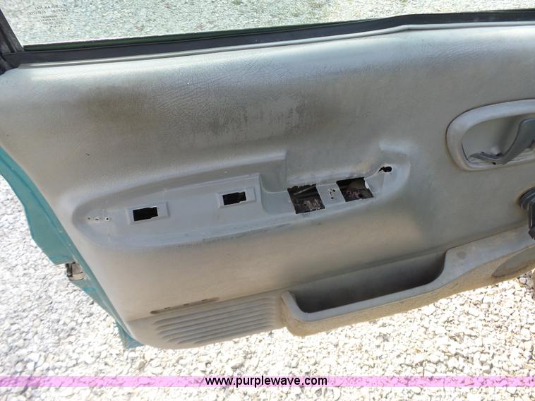 image for item BL9679 1996 Chevrolet 1500 pickup truck