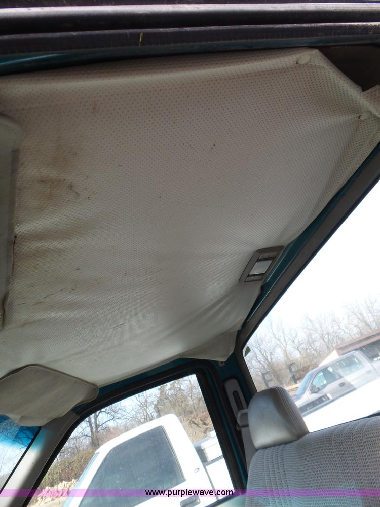 image for item BL9679 1996 Chevrolet 1500 pickup truck