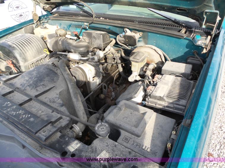 image for item BL9679 1996 Chevrolet 1500 pickup truck