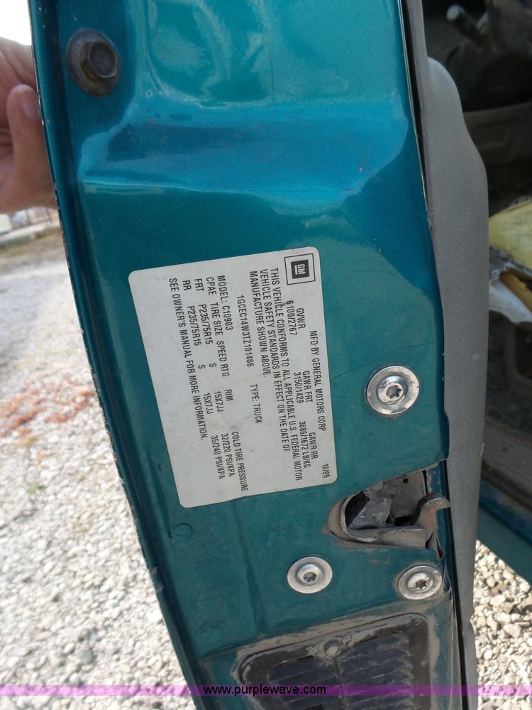 image for item BL9679 1996 Chevrolet 1500 pickup truck