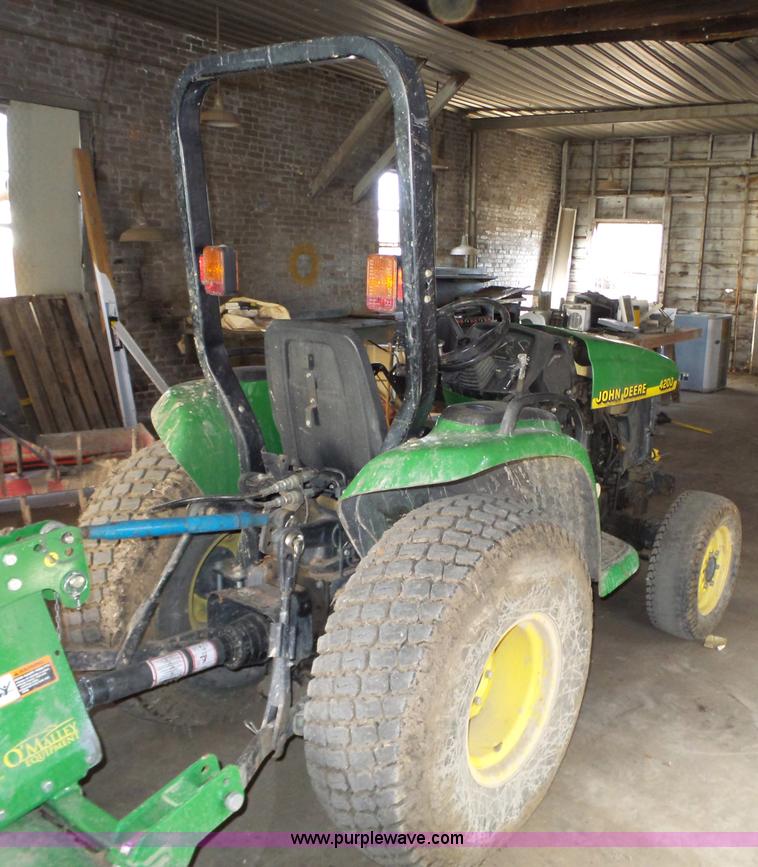 image for item BL9692 John Deere 4200 tractor