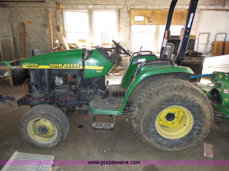 image for item BL9692 John Deere 4200 tractor