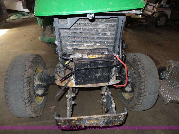 image for item BL9692 John Deere 4200 tractor