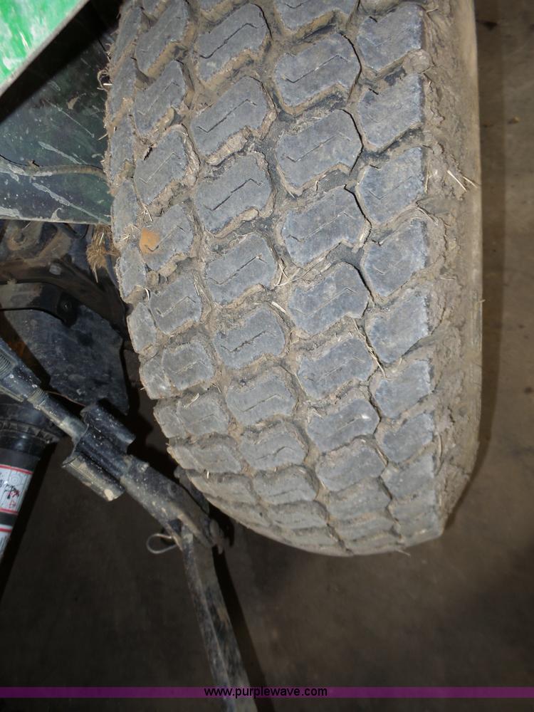 image for item BL9692 John Deere 4200 tractor