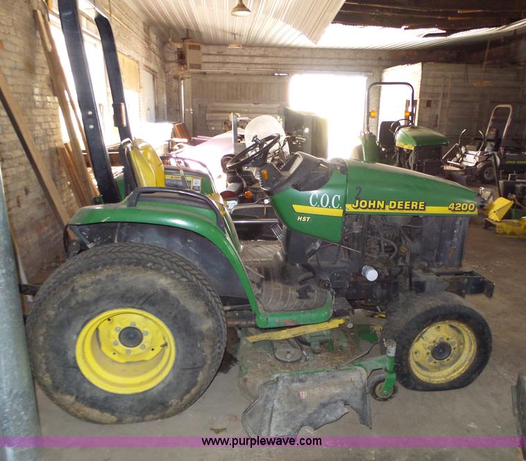 image for item BL9694 John Deere 4200 tractor