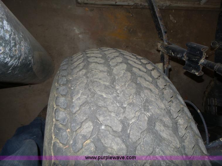 image for item BL9694 John Deere 4200 tractor