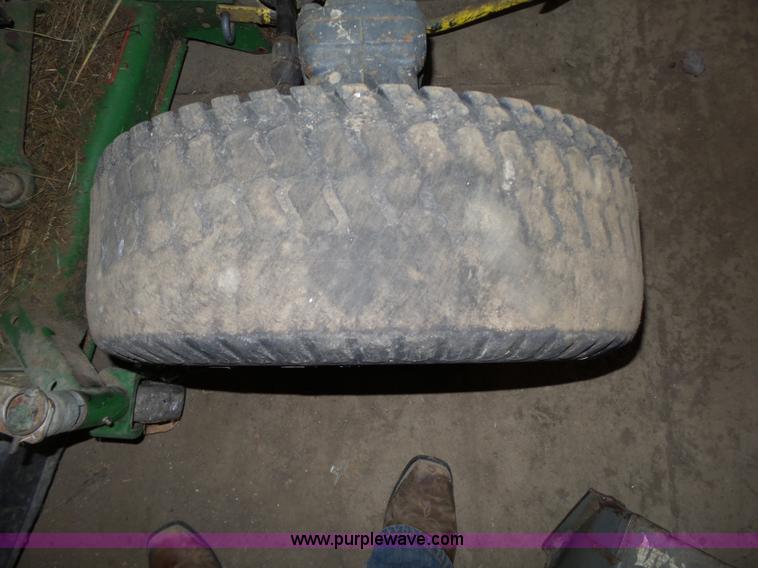 image for item BL9694 John Deere 4200 tractor